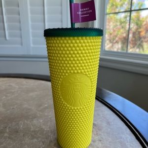 🌈Hawaii Exclusive Pineapple Studded Starbucks Tumbler🌈